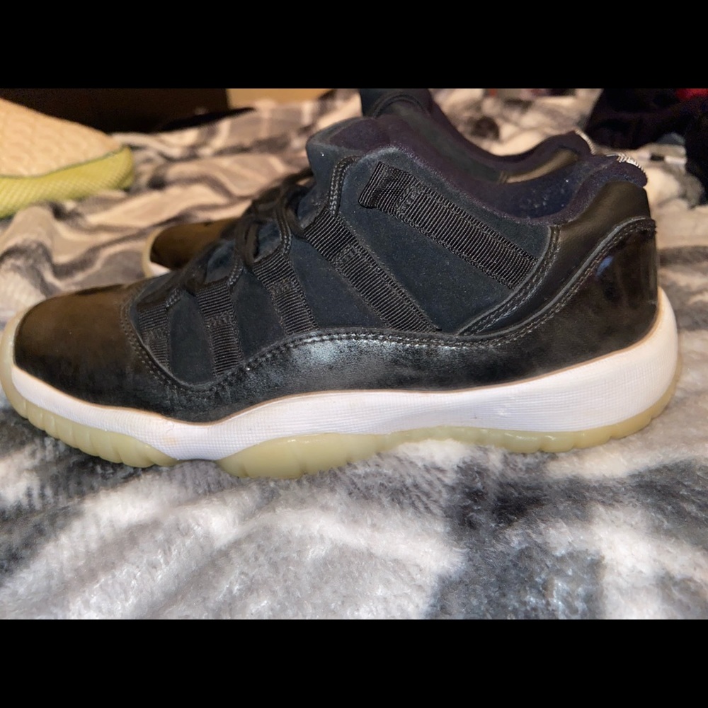 Jordan 11 low Baron